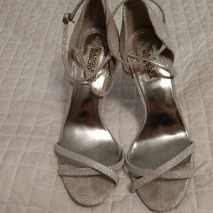 Badgley Mischka cross ankle strappy heel